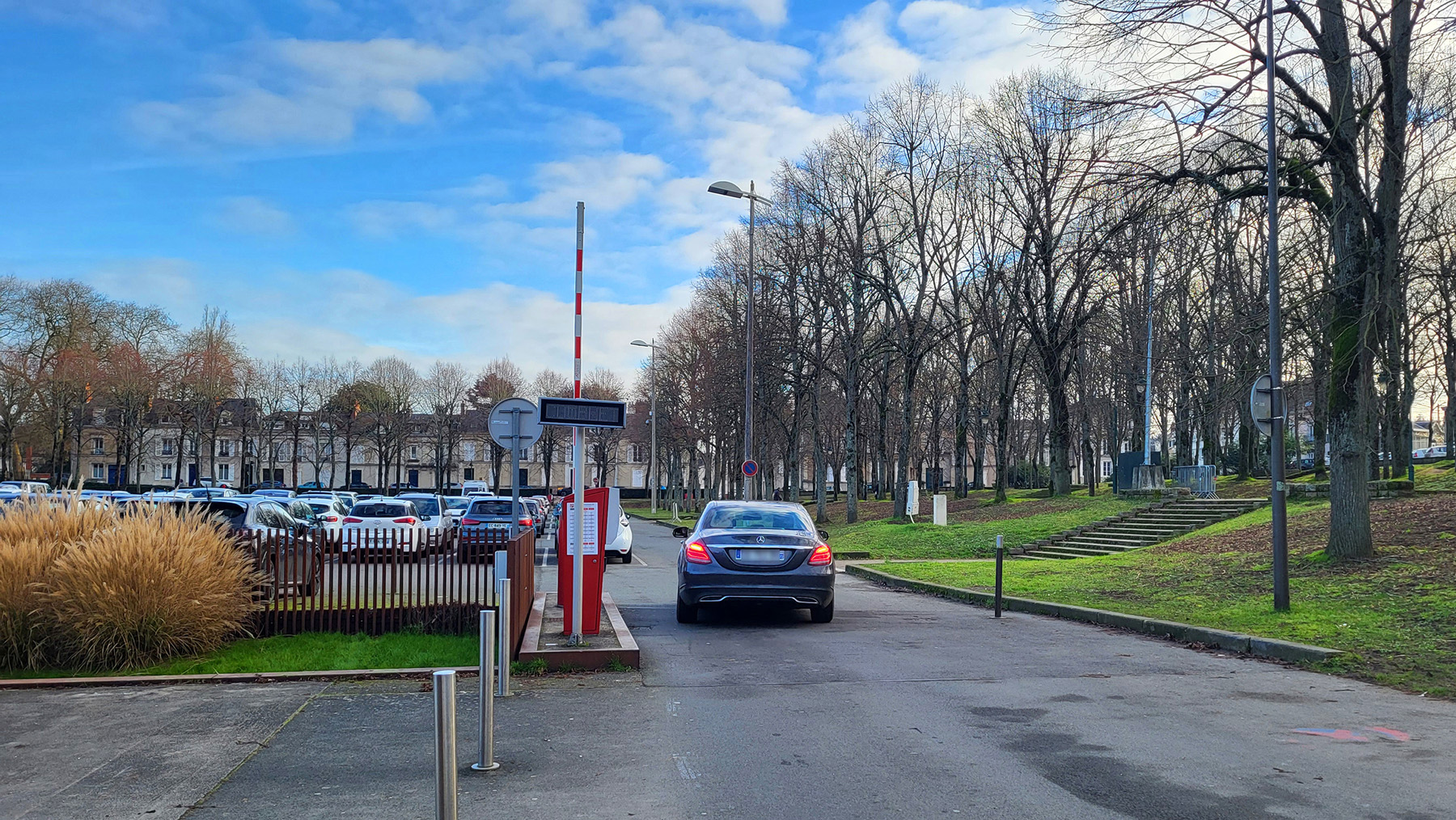 Parkings des Quinconces : Accès fermé mardi 29 septembre